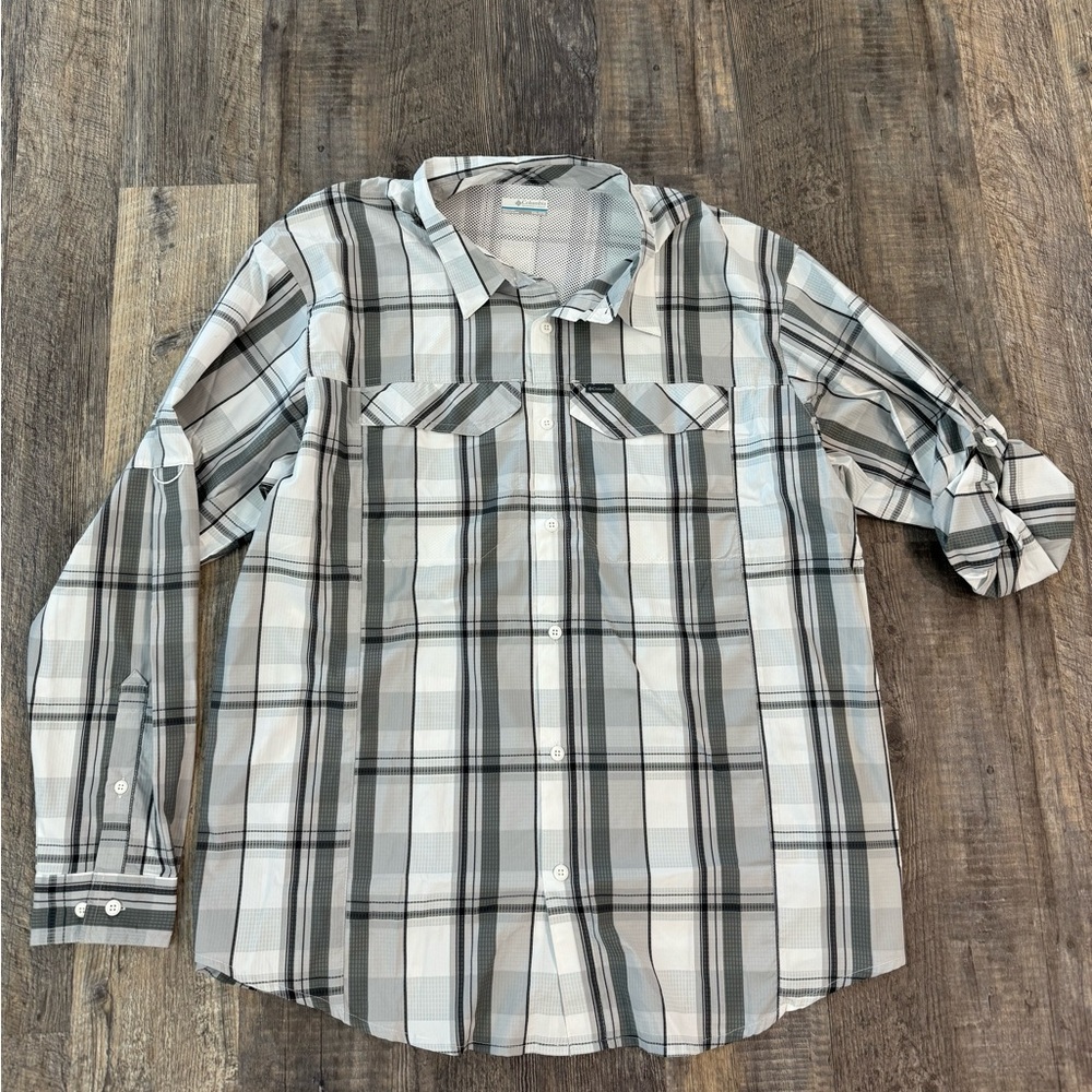 Columbia Omni shield button up